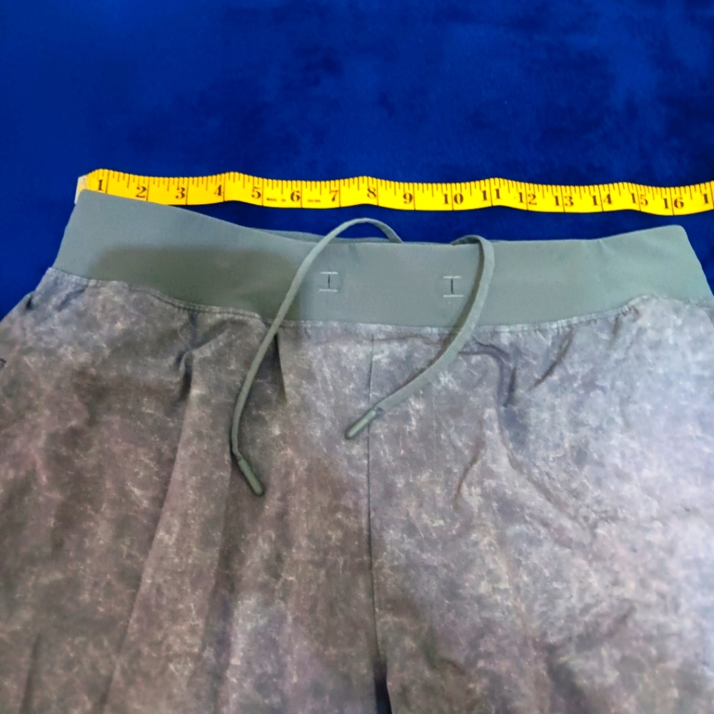 Men's Performance Shorts - Picture 2 of 14